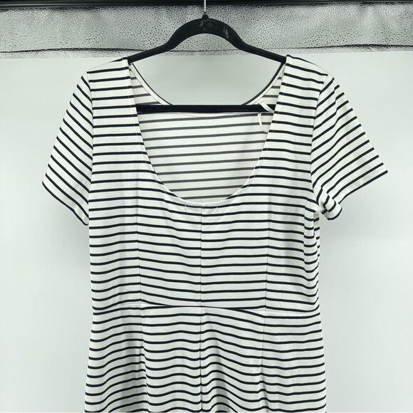 NWT Banana Republic Factory Black and White Striped Dress - Picture 10 of 16